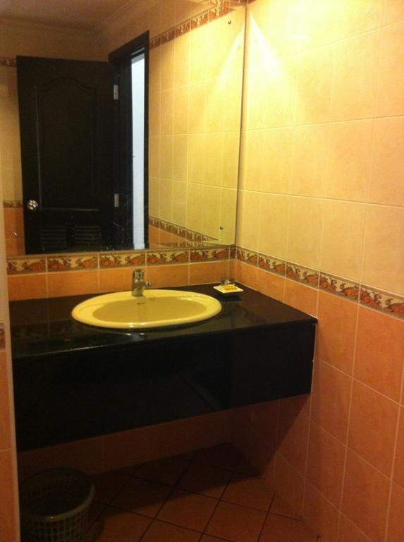 Apartamento Hp Vacation Marina Court Kota Kinabalu Habitación foto