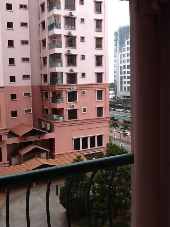 Apartamento Hp Vacation Marina Court Kota Kinabalu Habitación foto